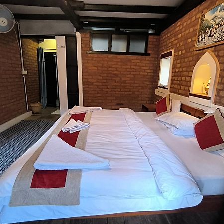 Bed and breakfast Bandipur Chhen Extérieur photo