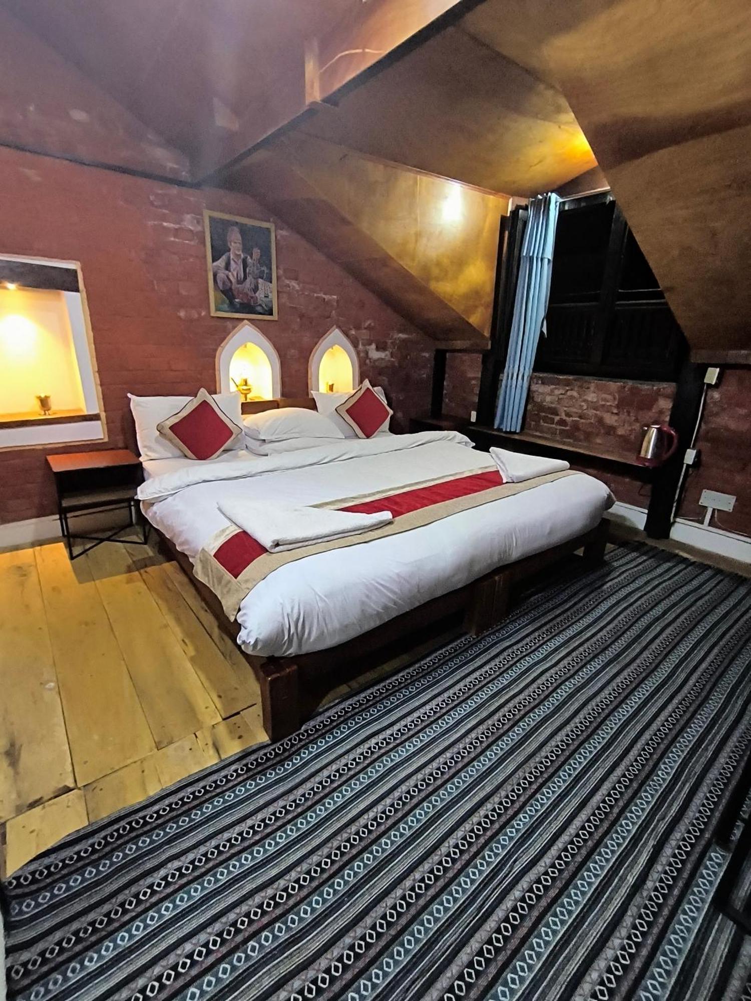 Bed and breakfast Bandipur Chhen Extérieur photo